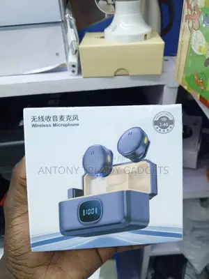Q8 Dual Clip-on Wireless Microphone for TikTok YouTube