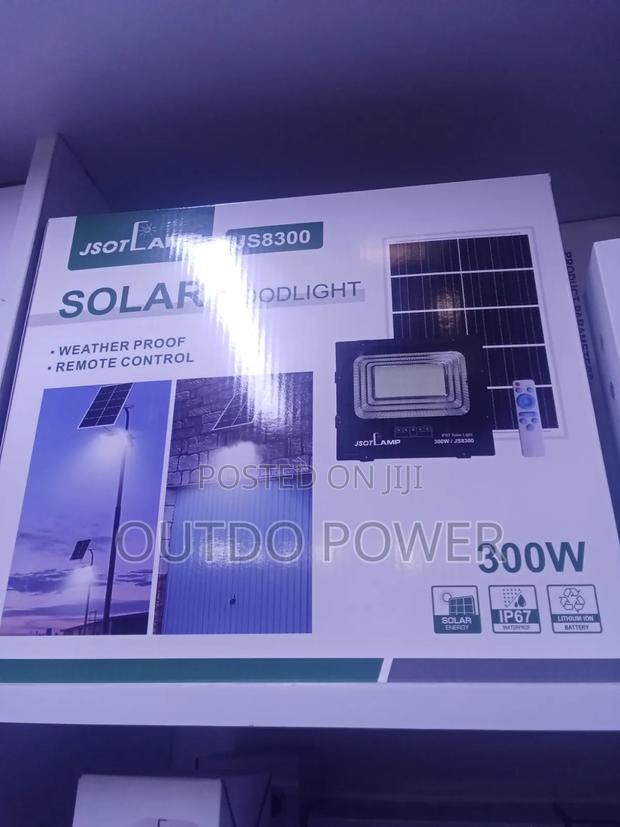 Solar Floodlight 300watts - thumbnail 2