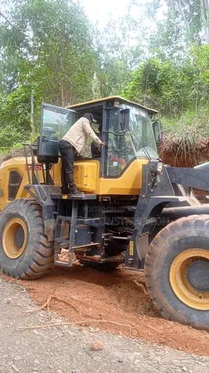 5 Tonne Wheel Loader for Hire