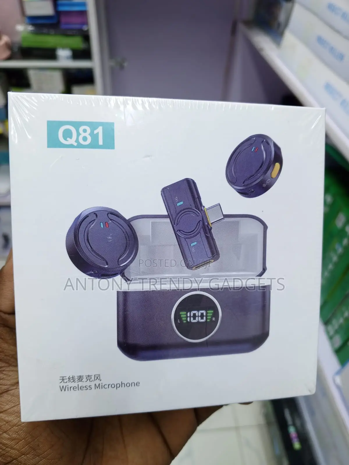 Q81 Wireless Lavalier Microphone for iPhone Android With Case