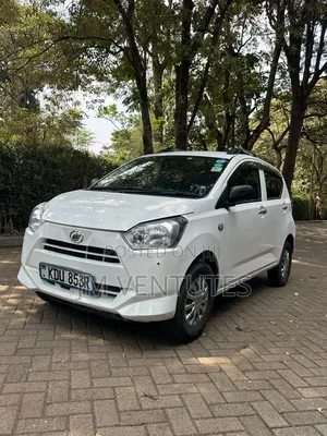 Daihatsu Mira 2017 White