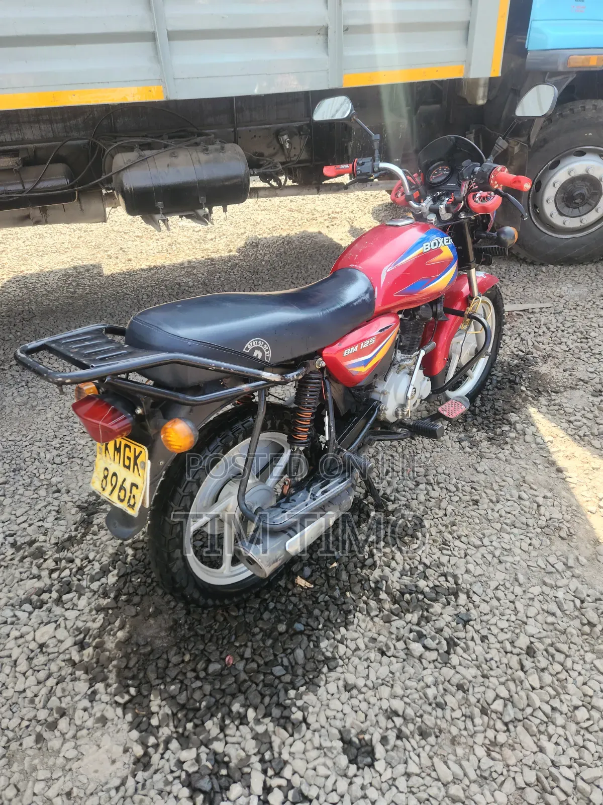 Bajaj Boxer 150 UG 2025 Red