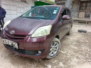 Toyota Passo Sette 2010 Maroon