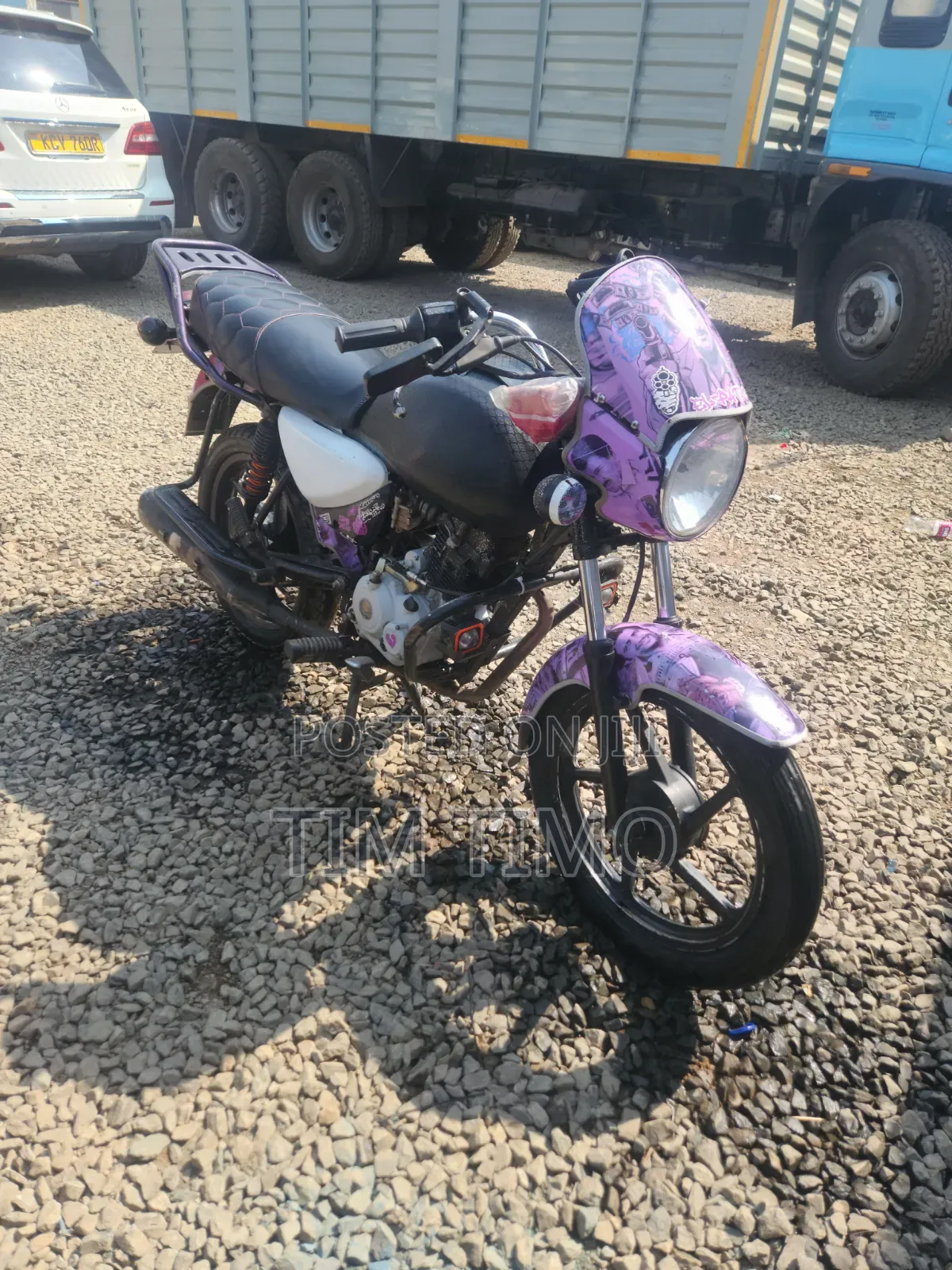 Bajaj Boxer 150 UG 2024 White