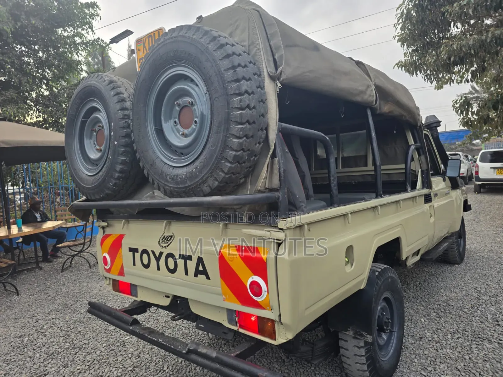 Toyota Land Cruiser 2014 Gold