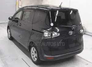 Toyota Sienta 2020 Black