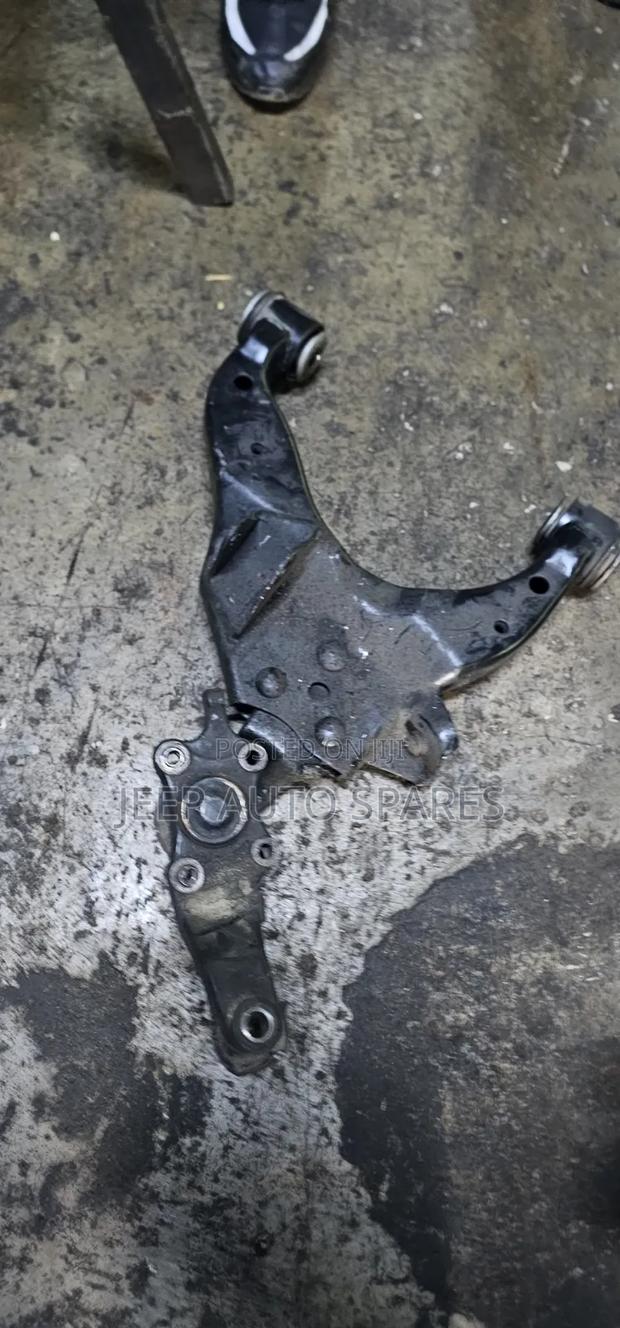 Prado J95 Lower Control Arm - thumbnail 2