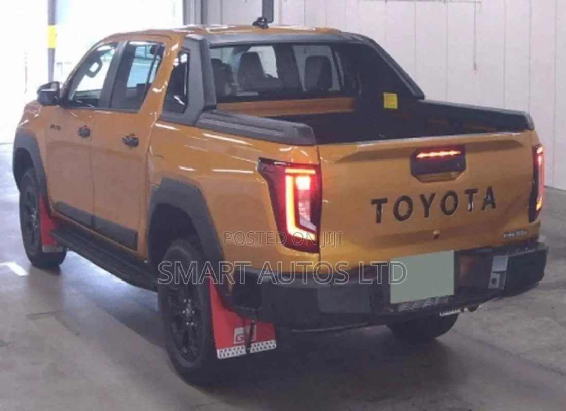 New Toyota Hilux 2026 Orange