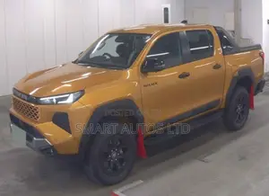 New Toyota Hilux 2026 Orange