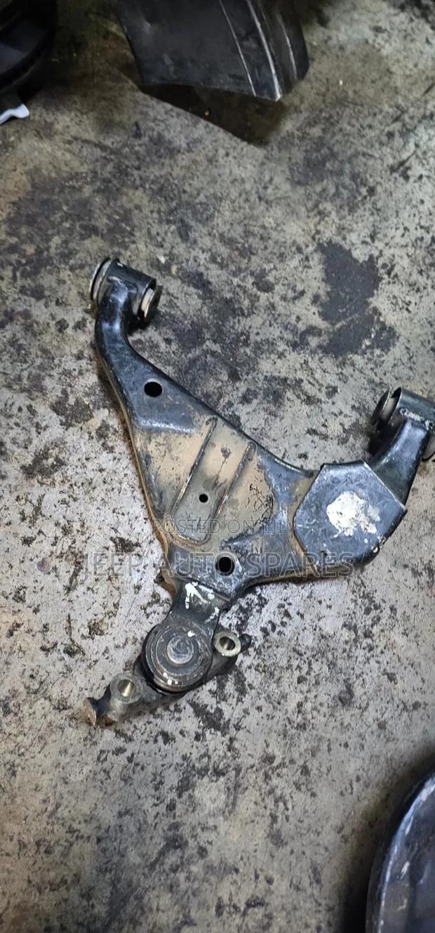 Hilux Vigo Lower Arms