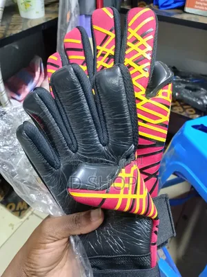Super Goalkeeper Gloves