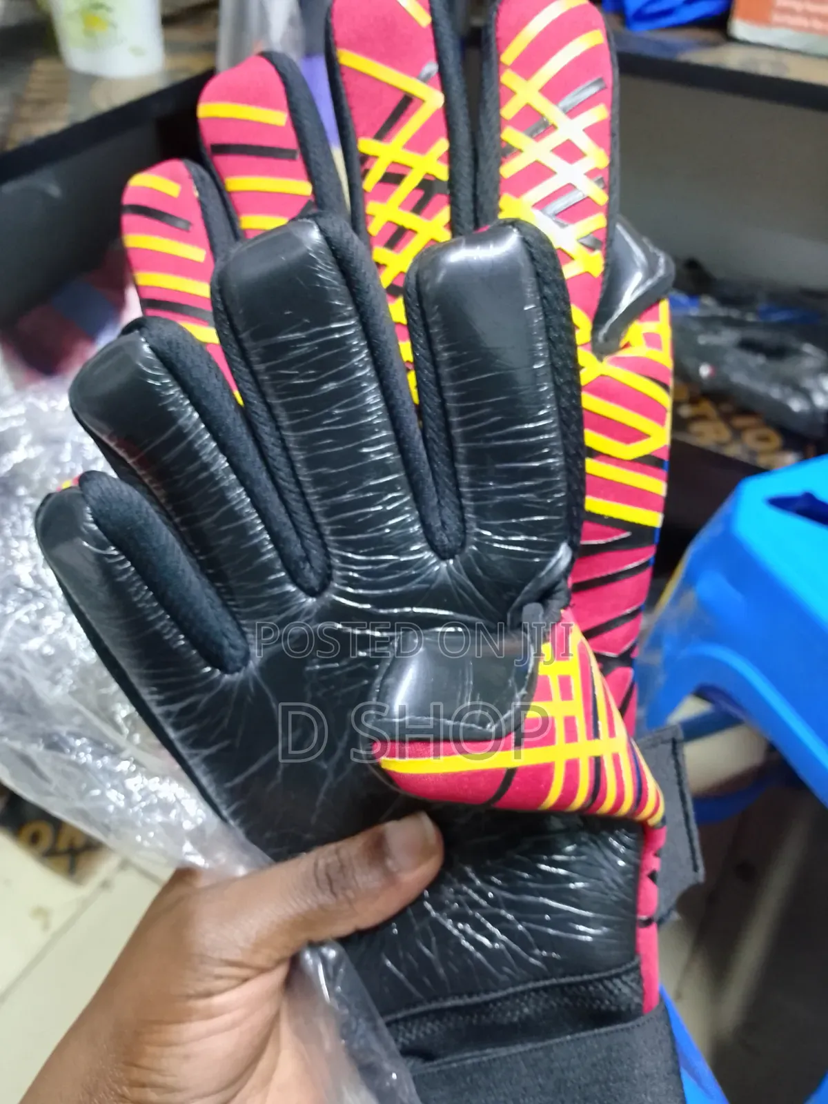 Super Goalkeeper Gloves