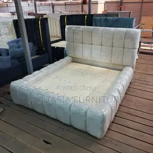 Trendy Cream Tufted Bubble Bed - 5 by 6 Ft
