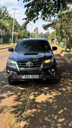 Toyota Fortuner 2016 Gray