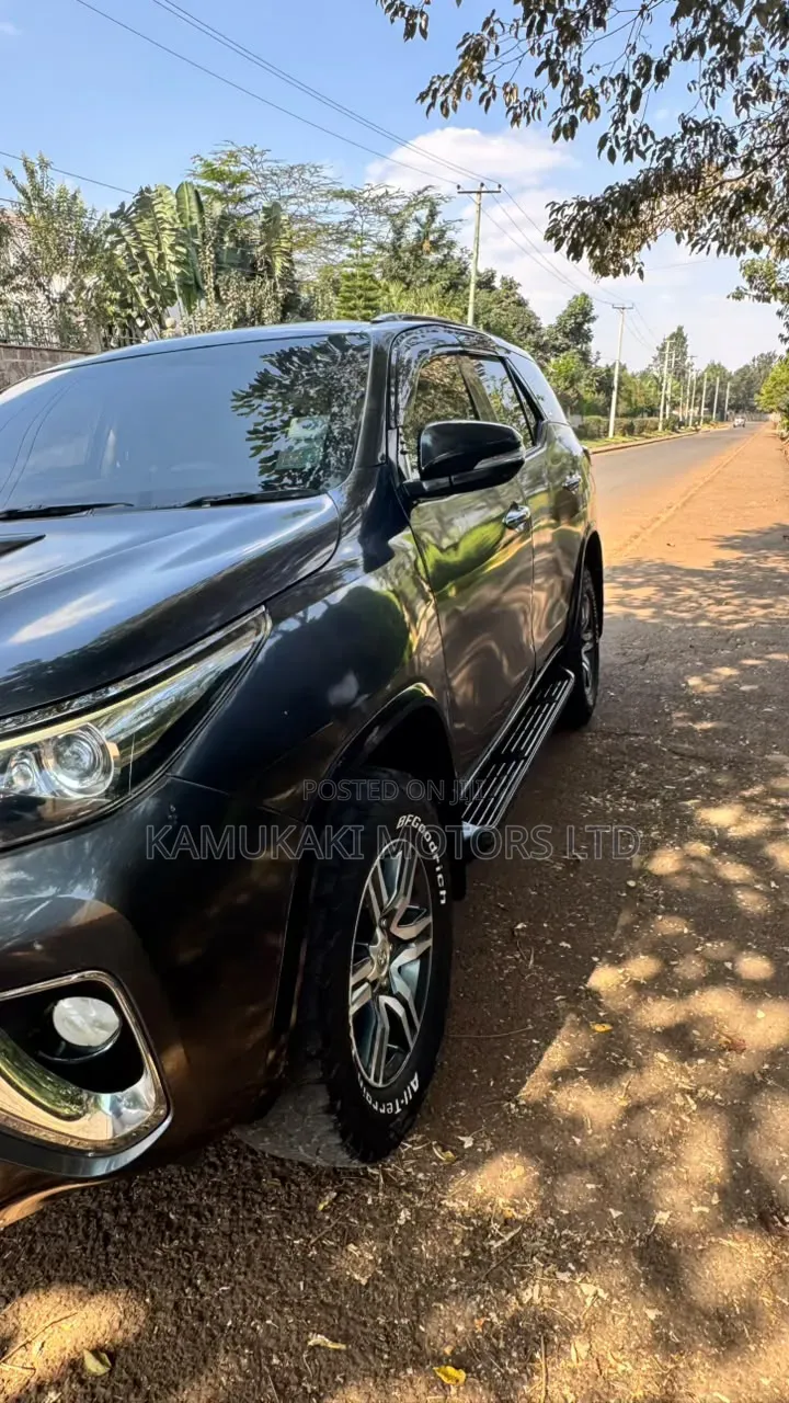 Toyota Fortuner 2016 Gray