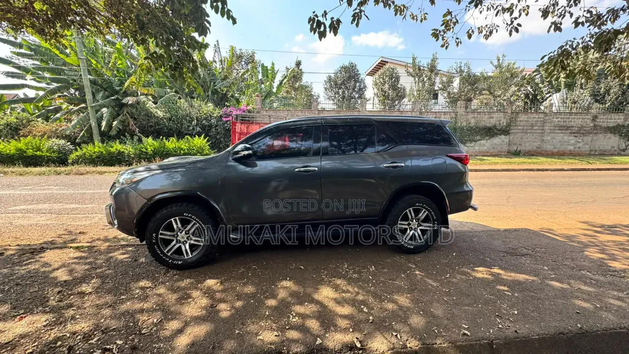 Toyota Fortuner 2016 Gray