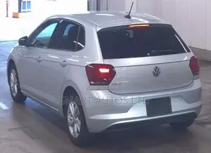 Volkswagen Polo 2019 Silver