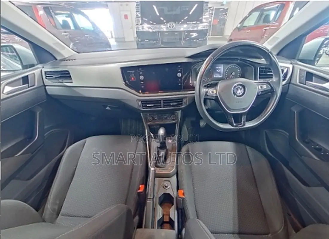 Volkswagen Polo 2019 Silver