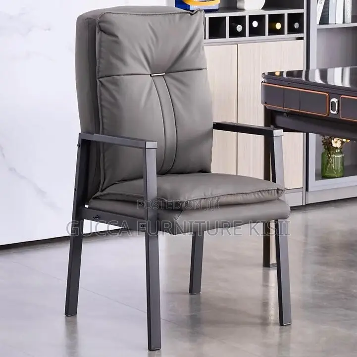 Office Chair; Executive Cushioned Visitors Chair