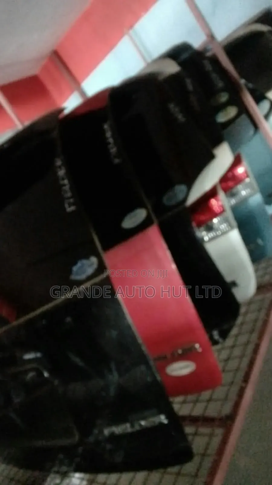 Toyota Wish Boot Tailgate