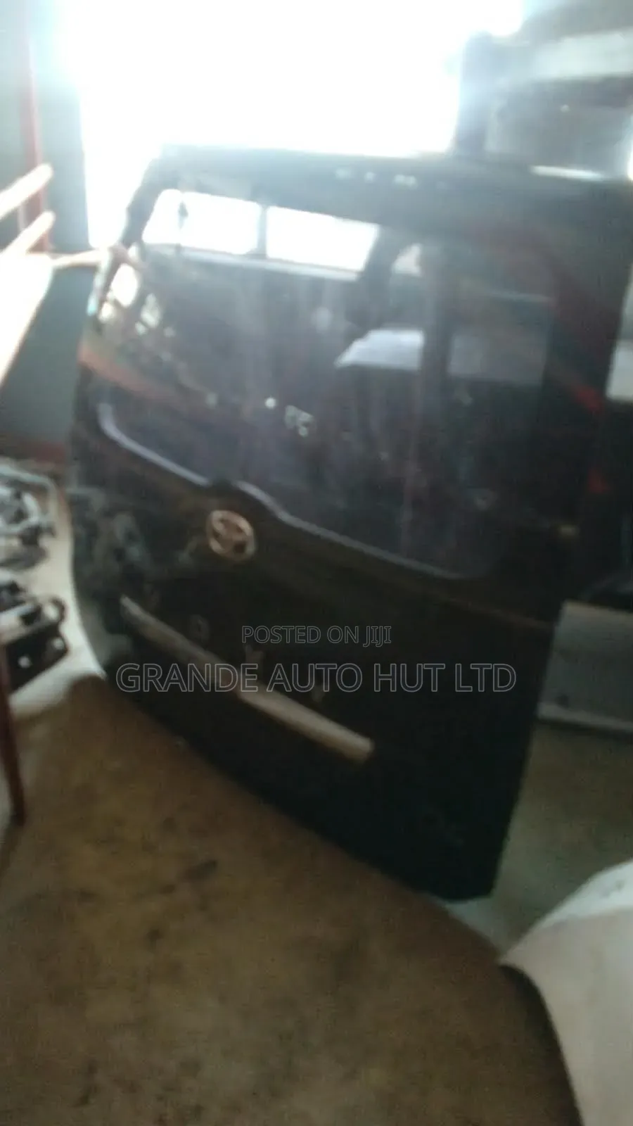Toyota Voxy Boot,tailgate