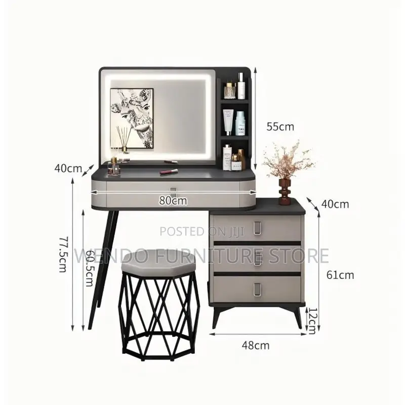 Dressers; Classic Home Dressing Room Vanity Set With Elegant Lighting
