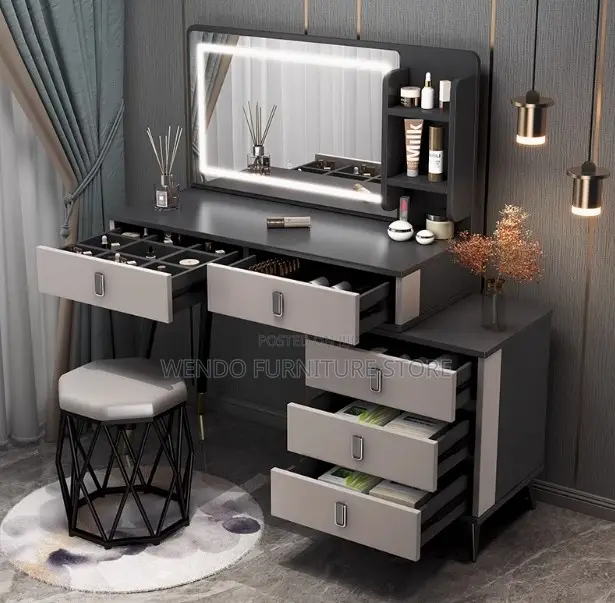 Dressers; Classic Home Dressing Room Vanity Set With Elegant Lighting