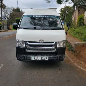 Toyota HiAce 2012 White