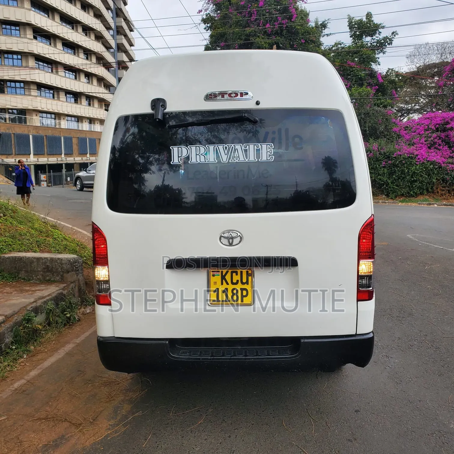 Toyota HiAce 2012 White