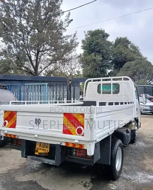 Isuzu Elf NQR
