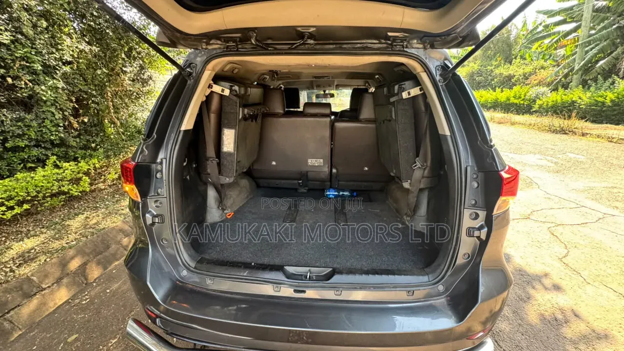 Toyota Fortuner 2016 Gray