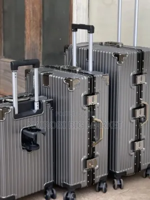 3 in 1 Luxurious Managerial Zippless Suitcase