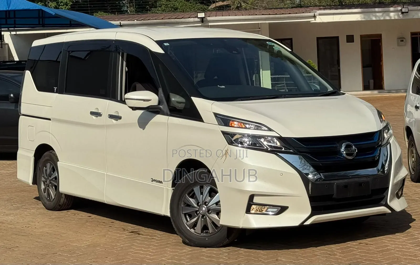 Nissan Serena 2019 White