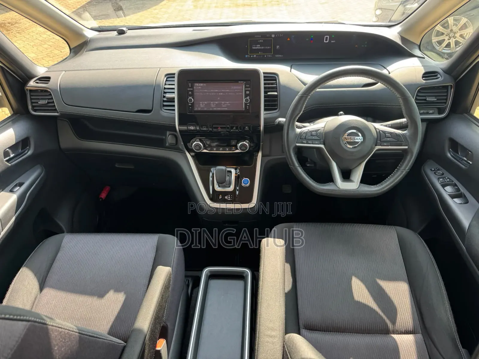 Nissan Serena 2019 White