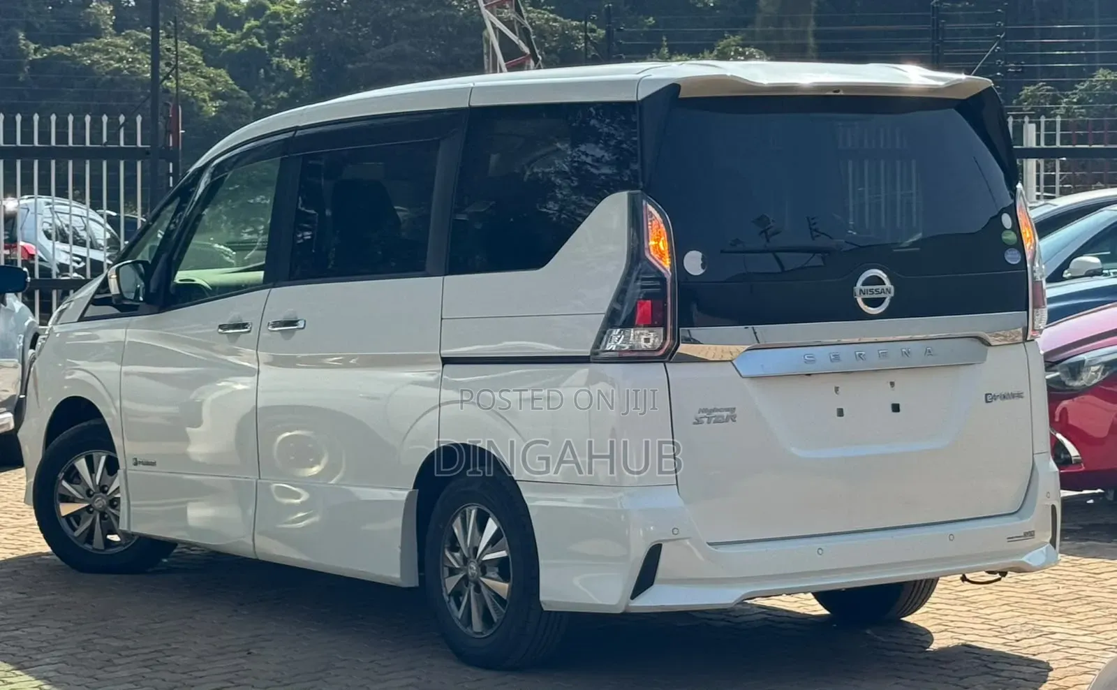 Nissan Serena 2019 White