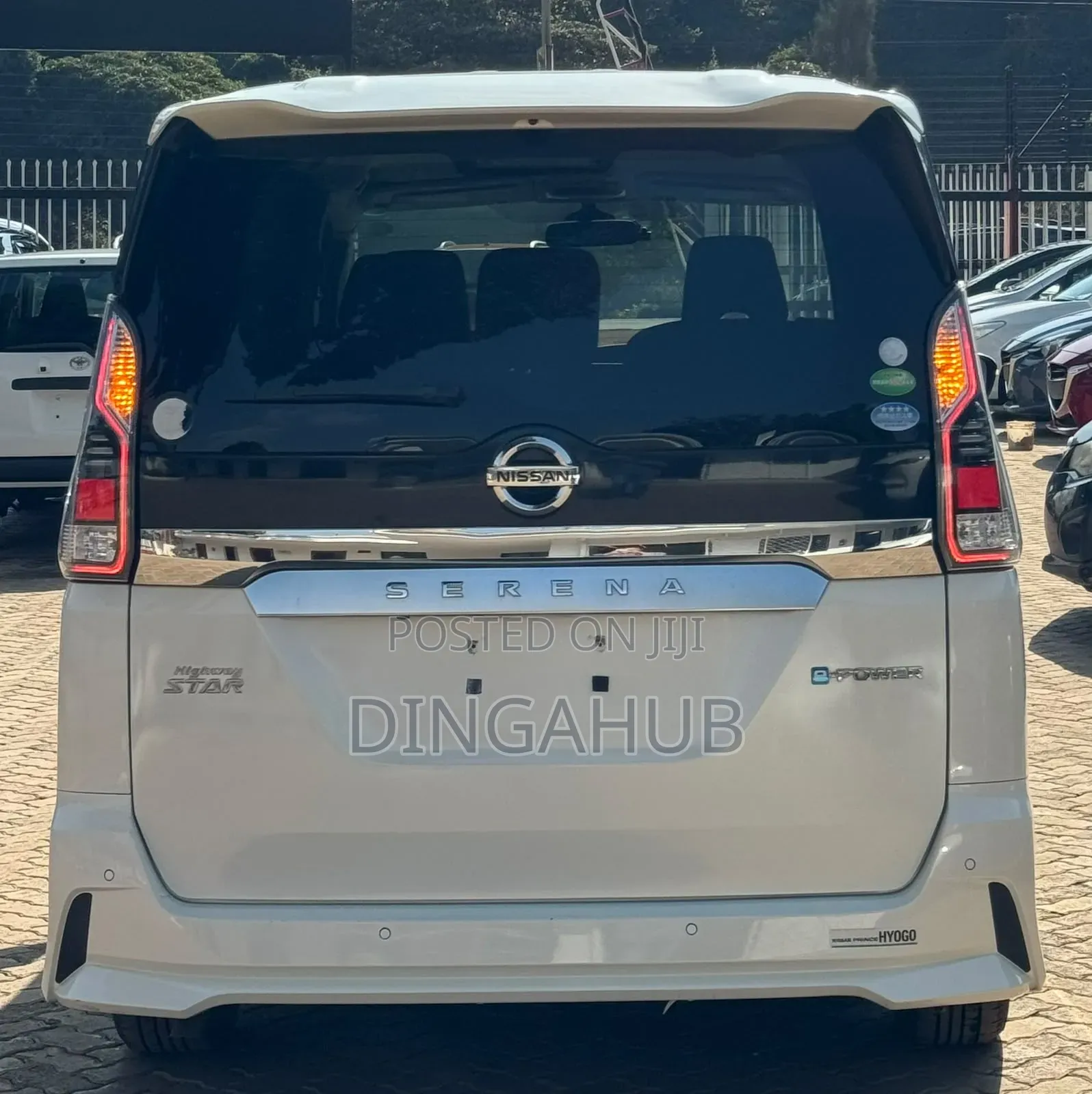 Nissan Serena 2019 White