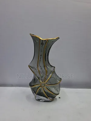 Sculpted Golden Glass Flower Vase