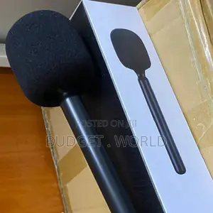 Wireless Lavalier Mic for Clear Speech, Vlogging Presentations