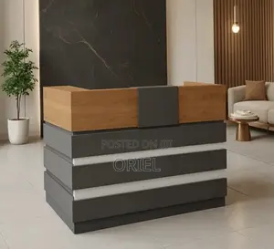 Office Desk : 1.4M Reception Custom Desk