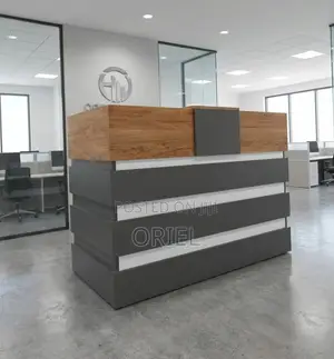 Office Desk : 1.4M Reception Custom Desk