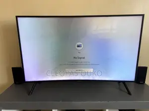 Samsung 49" Curved UHD Smart TV (UA49RU7300) – Excellent Condition