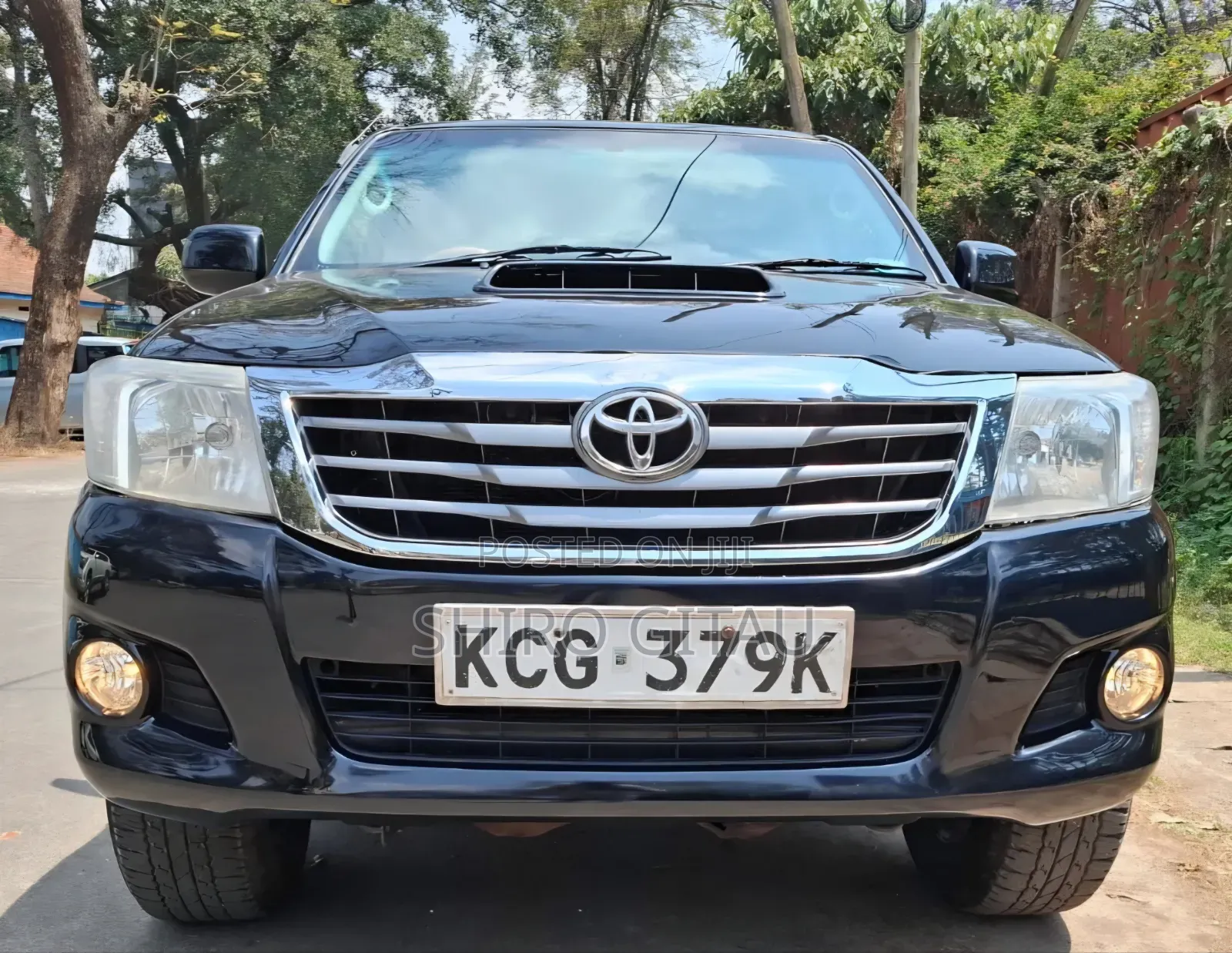 Toyota Hilux 2011 Black