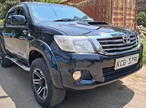 Toyota Hilux 2011 Black