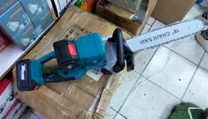 16" Makita Cordless Chainsaw