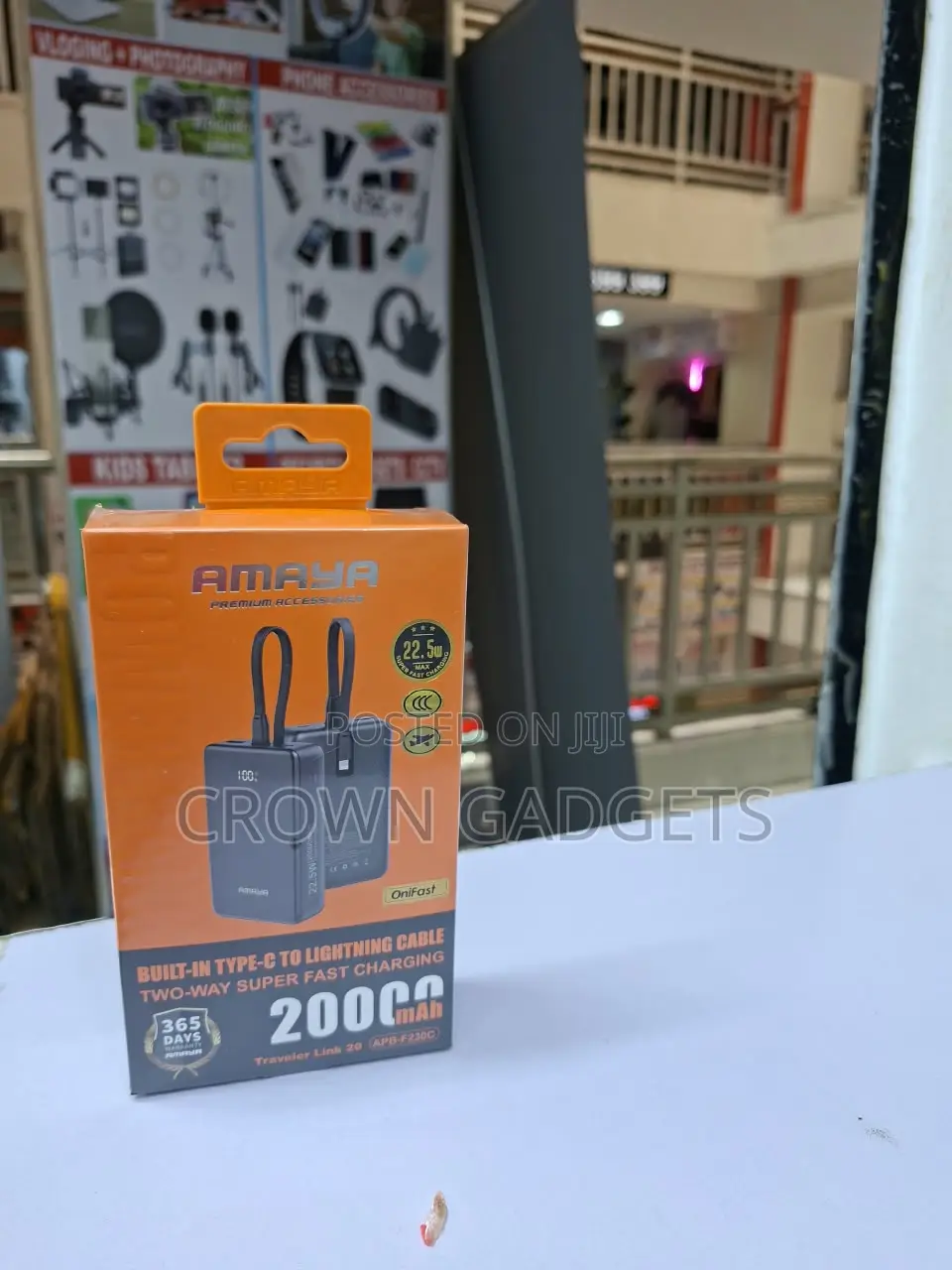 Amaya Traveler Link 20 Power Bank 20000mAh With Built-in Cable