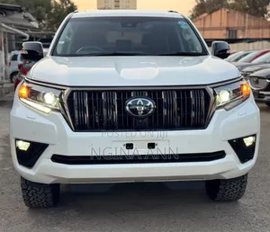 Toyota Land Cruiser Prado 2022 White