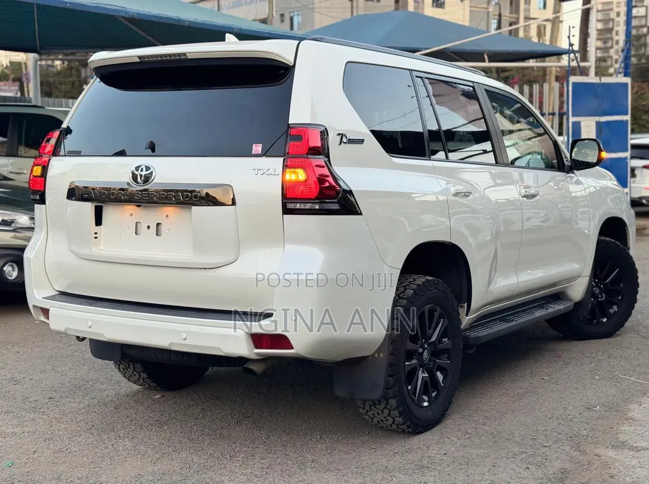 Toyota Land Cruiser Prado 2022 White