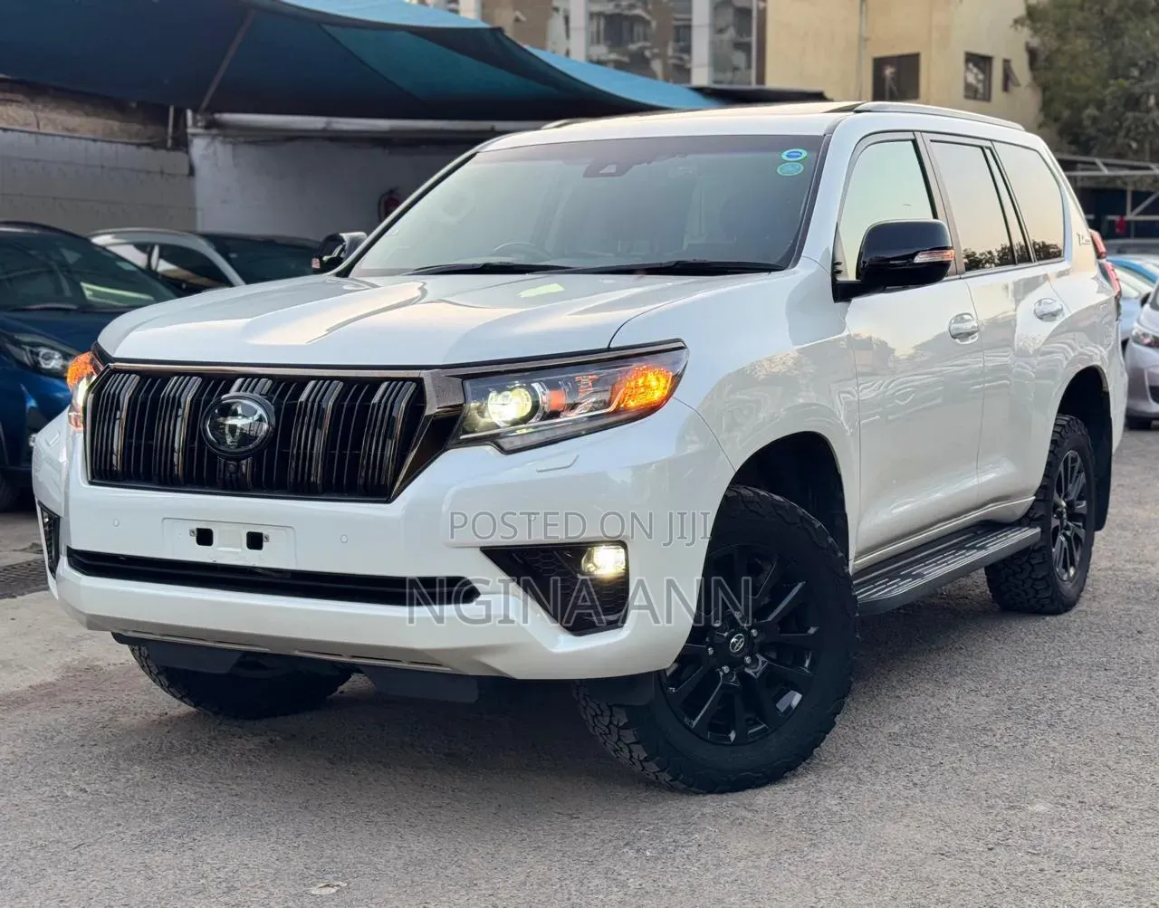 Toyota Land Cruiser Prado 2022 White