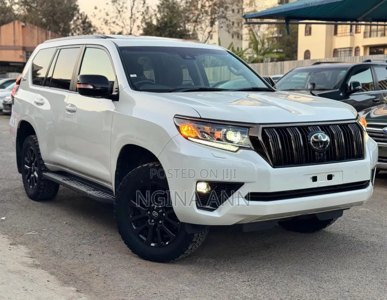Toyota Land Cruiser Prado 2022 White