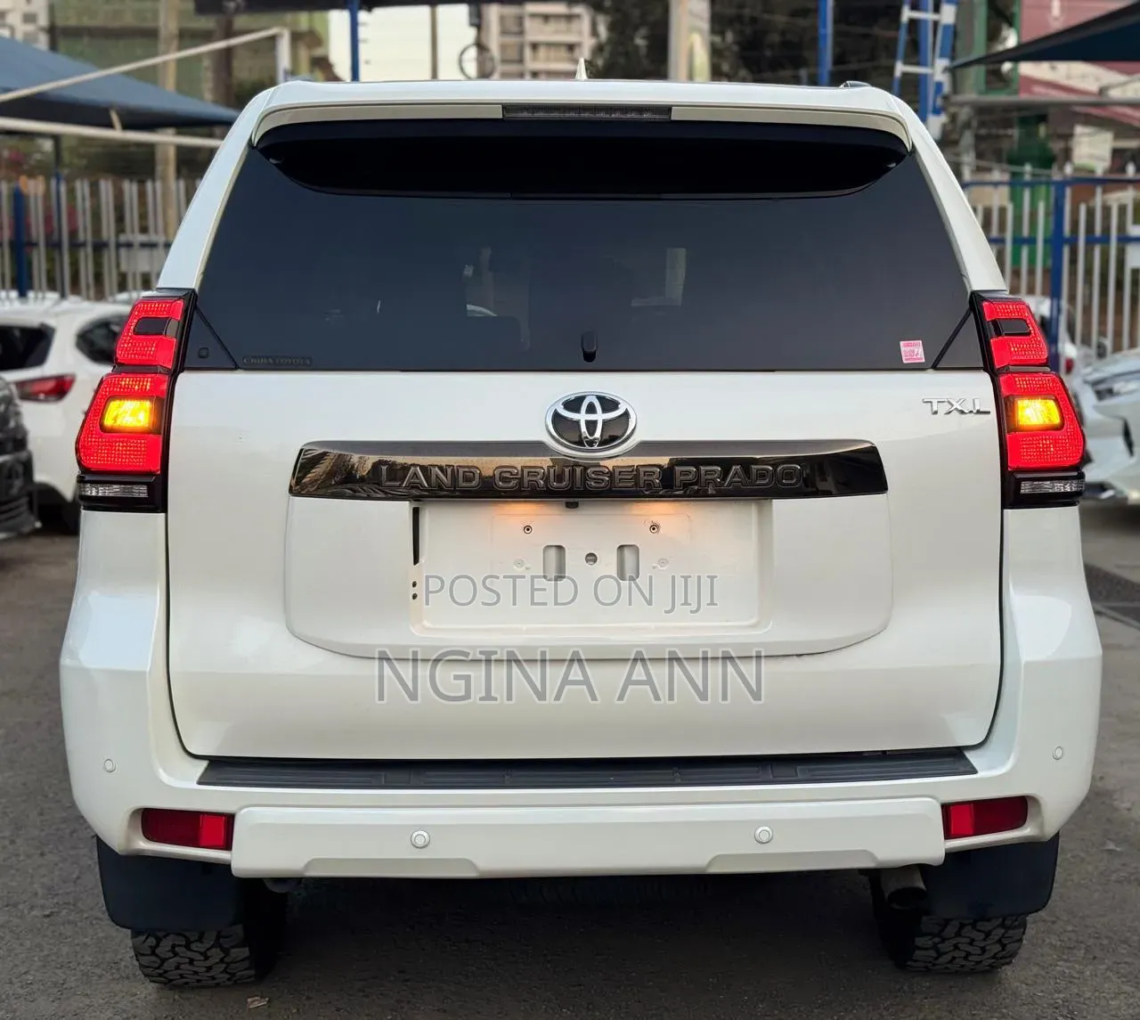 Toyota Land Cruiser Prado 2022 White
